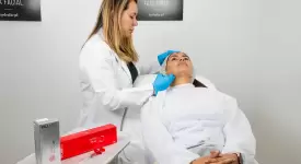 Aplicación de ácido hialurónico
