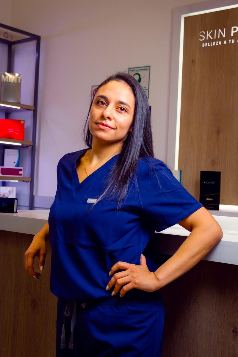 Leydi Aconcha, cosmetóloga en Skin Plus Bogotá